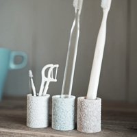 toothbrush-stand-mini